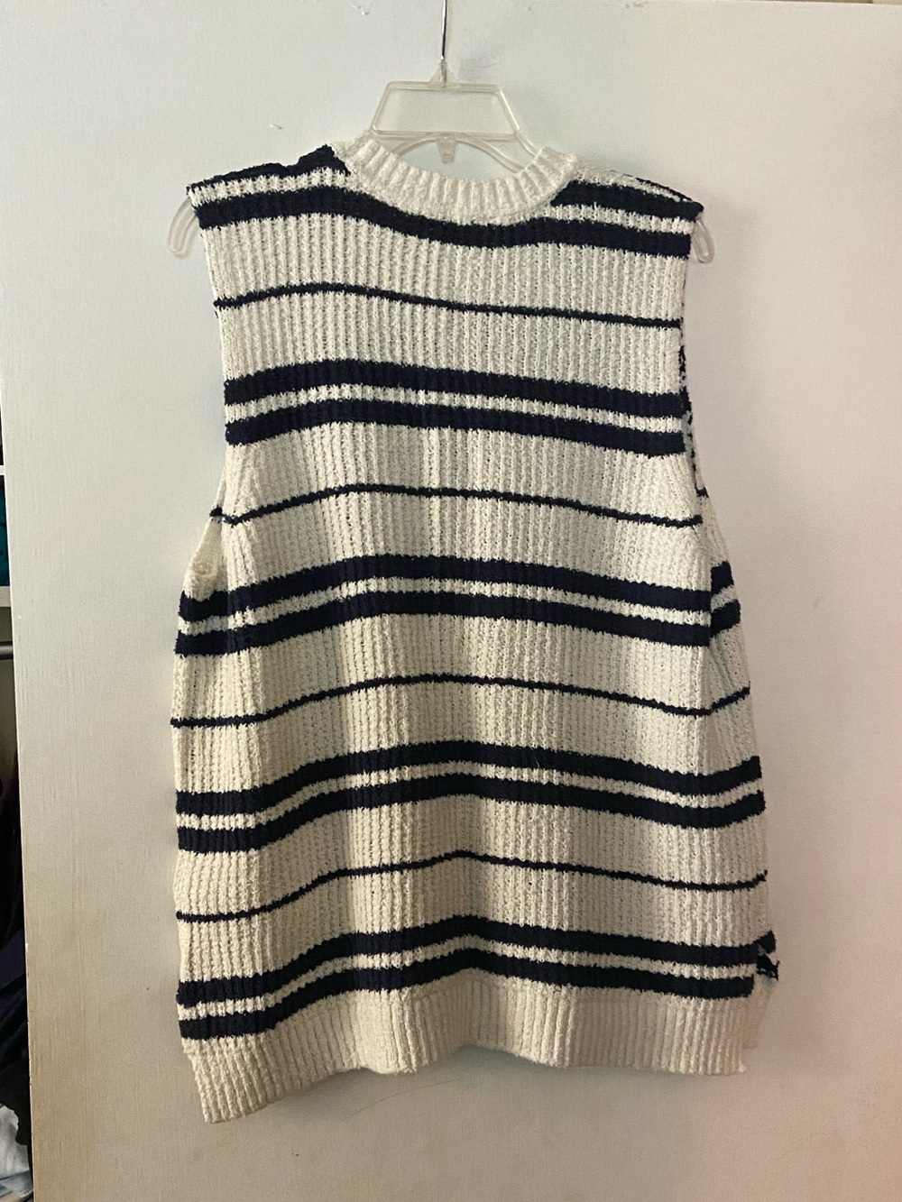 Abercrombie & Fitch Crew Sweater Shell Tank - Picture 5 of 7